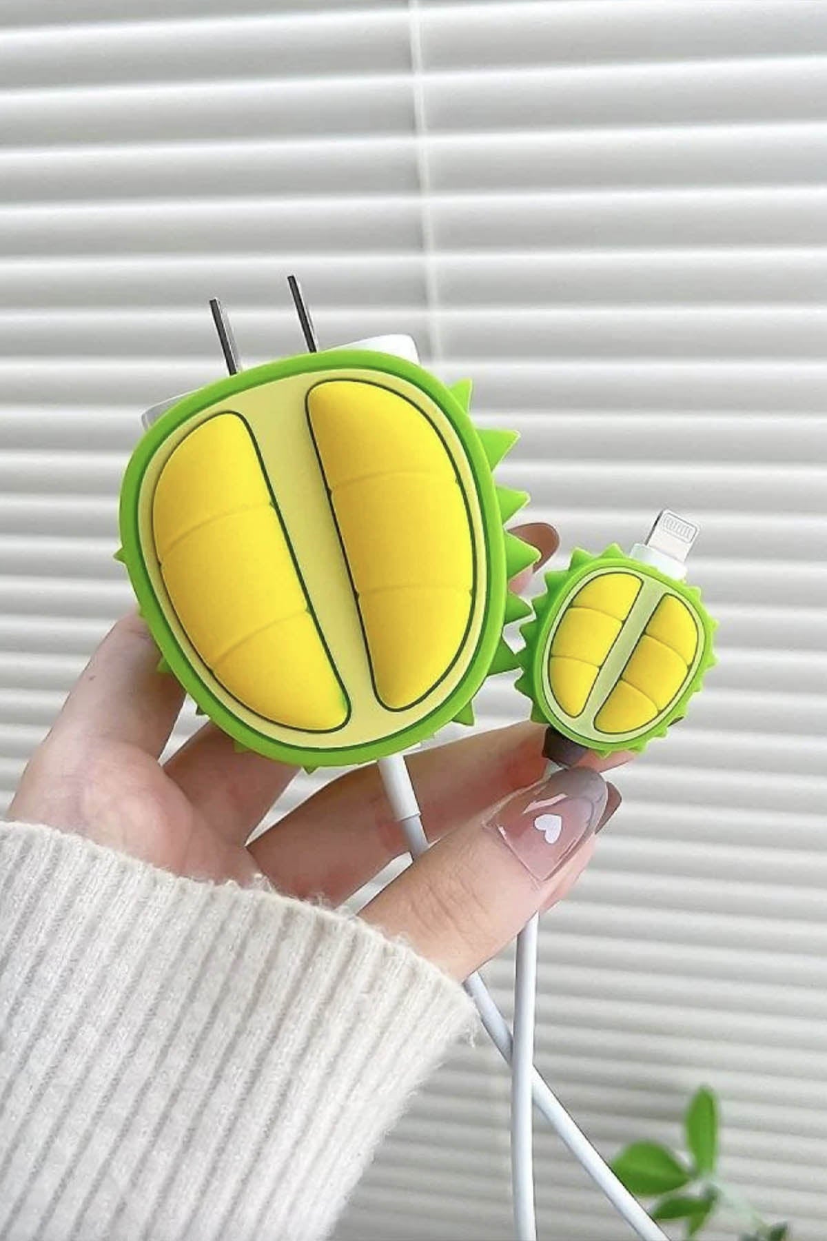 Avocado Dinosaur Silikon Şarj Aleti Koruyucu iPhone